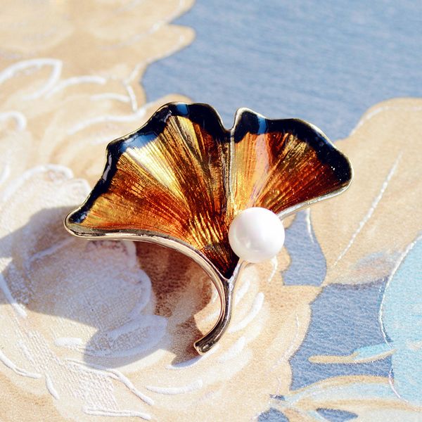 factory wholesale high grade handmade oil dripping bird wreath brooch imitation enamel accessories strawberry pin hea/rtsch/rome
factory wholesale high grade handmade oil dripping bird wreath brooch imitation enamel accessories strawberry pin hea/rtsch/rome