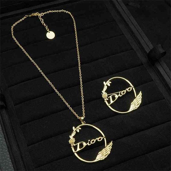 special offer 75%off outlet 2021 new letter peacock tail necklace brooch brass plated jewelry, Silver
special offer 75%off outlet 2021 new letter peacock tail necklace brooch brass plated jewelry, Silver