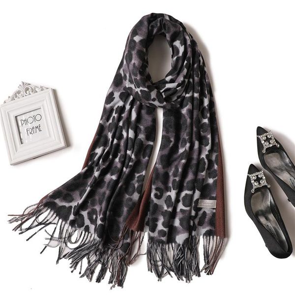 scarves brand designer women scarf fashion 2021 winter cashmere leopard print long pashmina lady shawls wraps neck head warmer, Blue;gray
scarves brand designer women scarf fashion 2021 winter cashmere leopard print long pashmina lady shawls wraps neck head warmer, Blue;gray