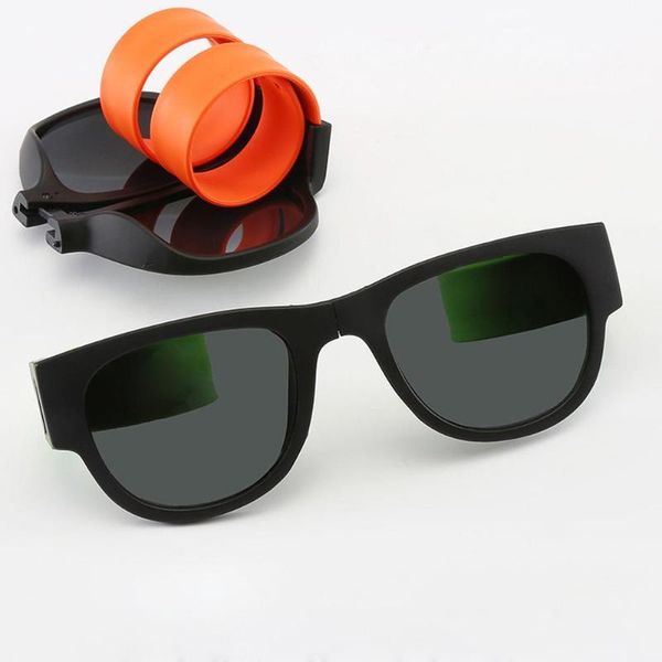 sunglasses foldable slap wristband roll bracelet for men women sport beach mirror 2021 fashion design, White;black
sunglasses foldable slap wristband roll bracelet for men women sport beach mirror 2021 fashion design, White;black