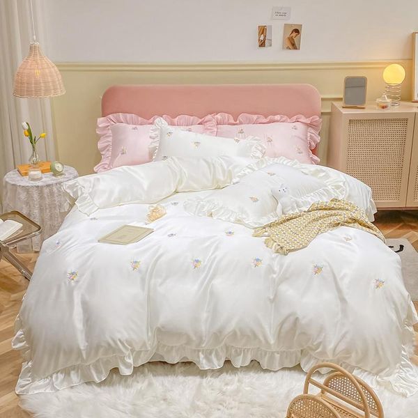 bedding sets luxury white pink floral embroidery princess set silky smooth ruffles duvet cover flat/fitted sheet pillowcases 4pcs
bedding sets luxury white pink floral embroidery princess set silky smooth ruffles duvet cover flat/fitted sheet pillowcases 4pcs