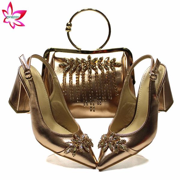 dress shoes champagne color and bag to match in heels 9cm comfortable lady matching for party with shinning crystal, Black
dress shoes champagne color and bag to match in heels 9cm comfortable lady matching for party with shinning crystal, Black