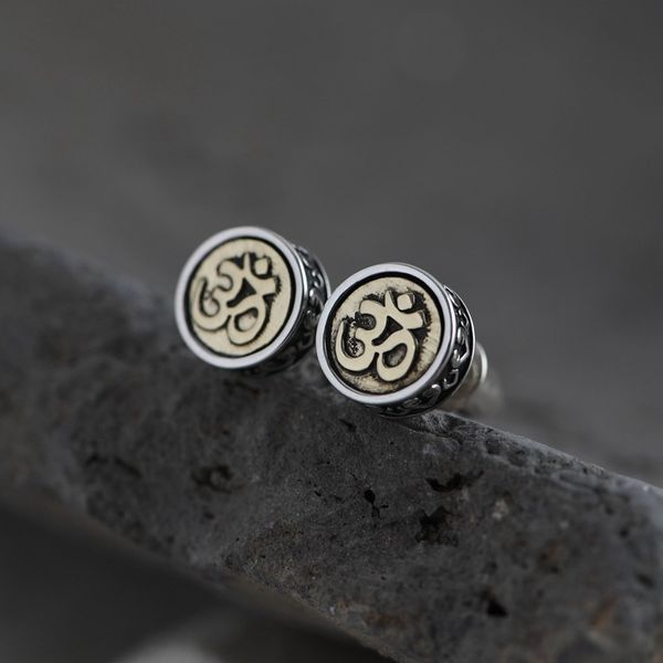 real 925 sterling silver om mantra stud earrings for women and men retro antique style six-word sutra buddhism jewelry 210325, Golden;silver
real 925 sterling silver om mantra stud earrings for women and men retro antique style six-word sutra buddhism jewelry 210325, Golden;silver
