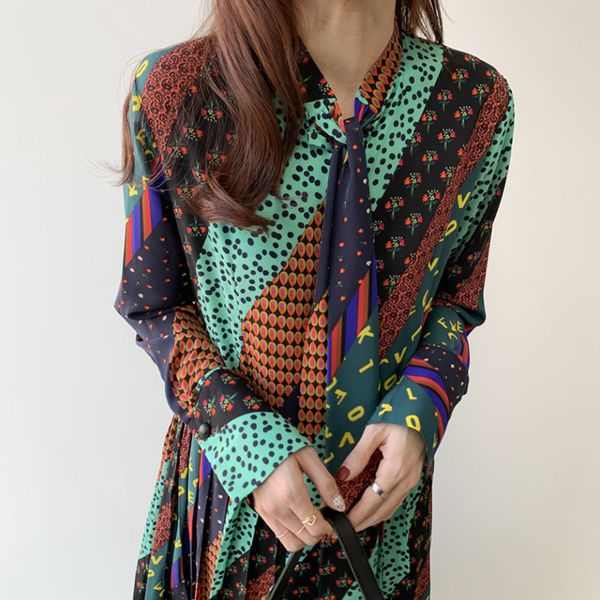 spring female loose vintage stand collar long sleeve straight over knee lace up patchwork panelled print dress 8y650 210510, Black;gray
spring female loose vintage stand collar long sleeve straight over knee lace up patchwork panelled print dress 8y650 210510, Black;gray