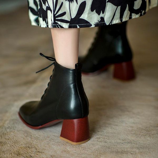 boots mordoan genuine cow leathe women's flat-bottom square toe 2021 autumn lace-up british style platform ankle boot, Black
boots mordoan genuine cow leathe women's flat-bottom square toe 2021 autumn lace-up british style platform ankle boot, Black