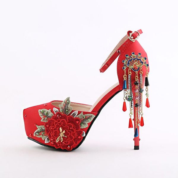 chinese style folk custom peony tassel strap summer handmade crystal diamond shallow wedding shoes for bride wearing dress, Black
chinese style folk custom peony tassel strap summer handmade crystal diamond shallow wedding shoes for bride wearing dress, Black