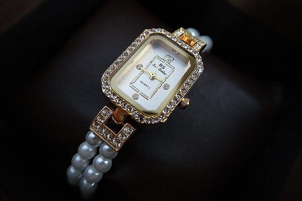 watch ladies fashion exquisite waterproof bracelet south korea bead equipment gift jewelry wristwatches, Slivery;brown
watch ladies fashion exquisite waterproof bracelet south korea bead equipment gift jewelry wristwatches, Slivery;brown