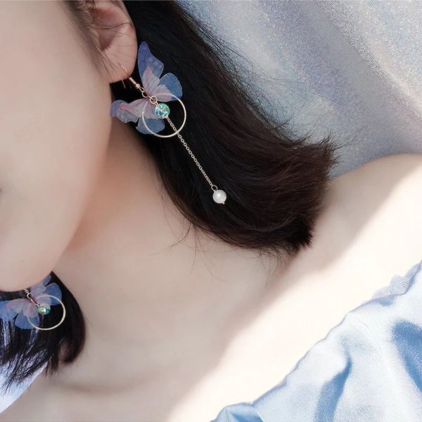 fashion korea retro asymmetrical exquisite butterfly imitation pearl alloy long dangle earring female gift, Silver
fashion korea retro asymmetrical exquisite butterfly imitation pearl alloy long dangle earring female gift, Silver