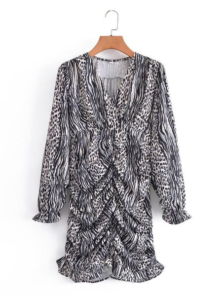 casual dresses 2021 brand spring summer women female polyester dress outwear, Black;gray
casual dresses 2021 brand spring summer women female polyester dress outwear, Black;gray