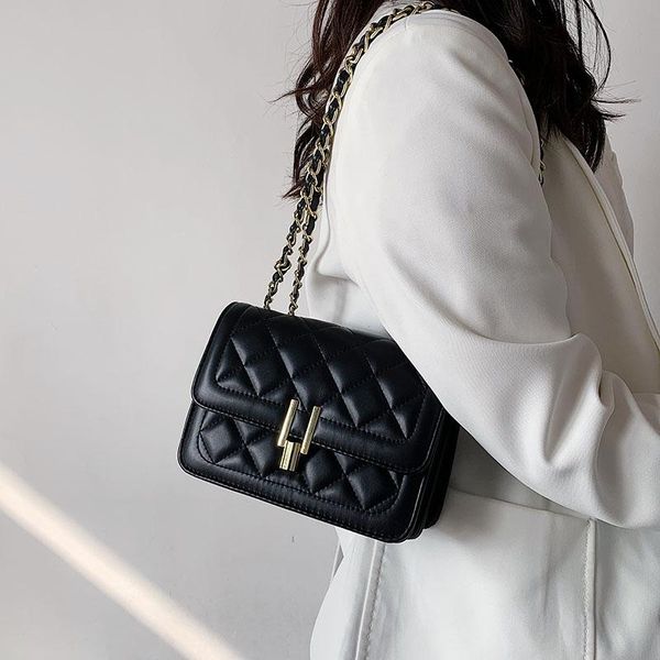 female bag 2021 pu leather designer grid lock chain lady shoulder fashion shopping women's cross body trendy black evening bags
female bag 2021 pu leather designer grid lock chain lady shoulder fashion shopping women's cross body trendy black evening bags