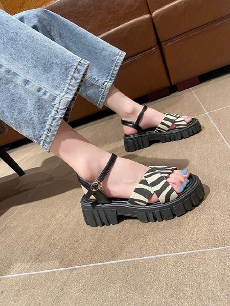 sandals summer roman style buckle casual fashion leopard print thick-soled non-slip wear-resistant ladies sports sandals., Black
sandals summer roman style buckle casual fashion leopard print thick-soled non-slip wear-resistant ladies sports sandals., Black
