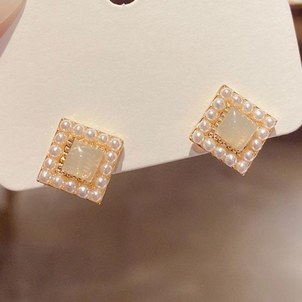 small gold earrings accessories square pearl rhinestone stud for women 2021 korean fashion girls earings jewelry, Golden;silver
small gold earrings accessories square pearl rhinestone stud for women 2021 korean fashion girls earings jewelry, Golden;silver