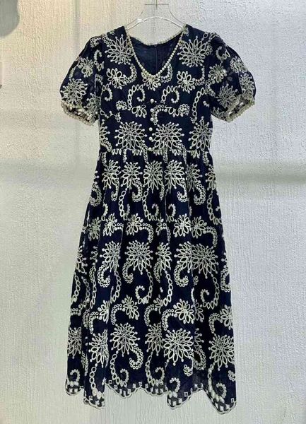 dresses vintage retro summer style women v-neck allover exquisite embroidery short sleeve mid-calf length yellow green, Black;gray
dresses vintage retro summer style women v-neck allover exquisite embroidery short sleeve mid-calf length yellow green, Black;gray