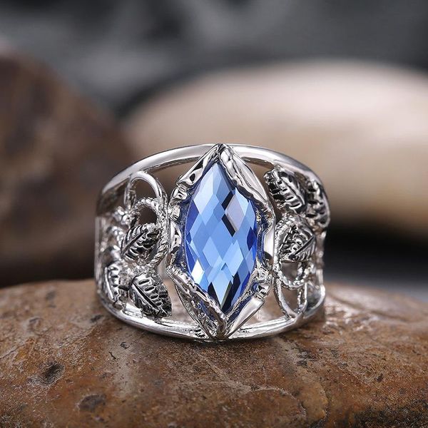 wedding rings fashion hollow flower zircon engagement ring luxury female blue leaf crystal charm silver color big for women, Slivery;golden
wedding rings fashion hollow flower zircon engagement ring luxury female blue leaf crystal charm silver color big for women, Slivery;golden