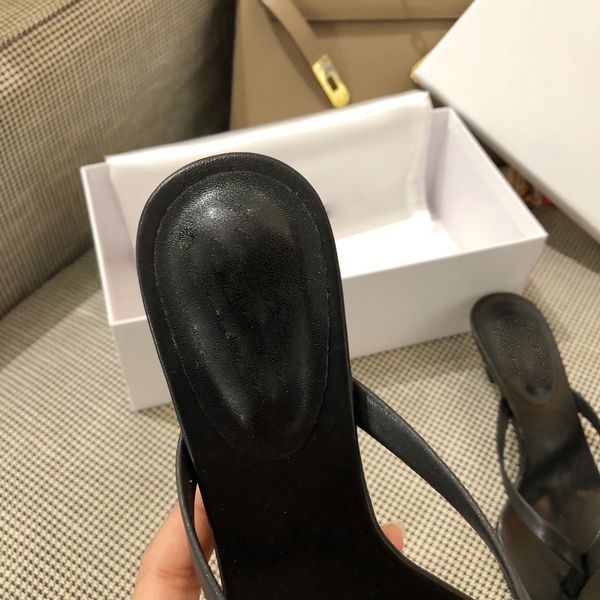 heel flip flops designer fashion solid black slippers beach women heel slipper leather shoes classic summer casual sandals
heel flip flops designer fashion solid black slippers beach women heel slipper leather shoes classic summer casual sandals