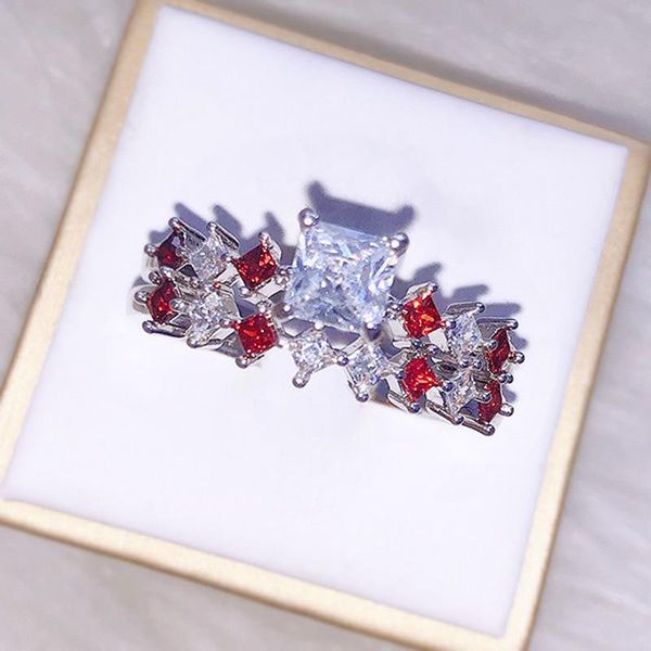 cluster rings luxury red zircon engagement couple ring personality simple female fashion romantic gift factory wholesale, Golden;silver
cluster rings luxury red zircon engagement couple ring personality simple female fashion romantic gift factory wholesale, Golden;silver
