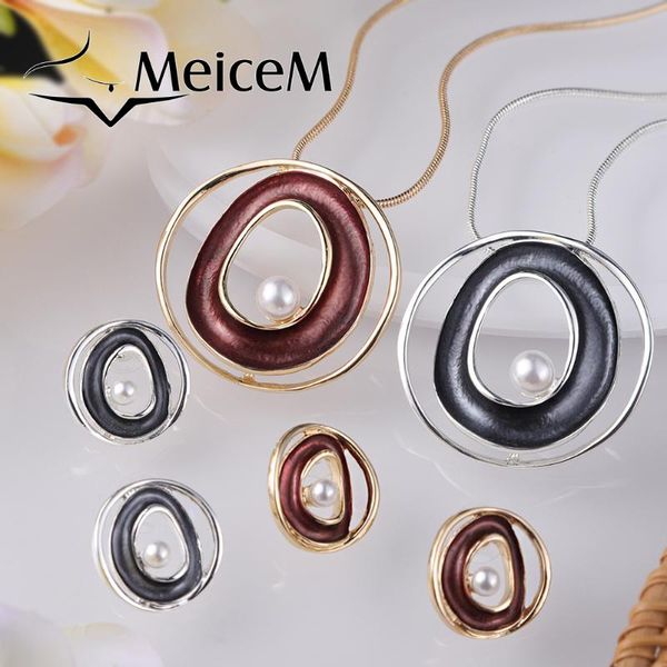 chokers meicem 2021 circle necklace set statement women jewelry trendy enamel alloy chain necklaces big pendant, Golden;silver
chokers meicem 2021 circle necklace set statement women jewelry trendy enamel alloy chain necklaces big pendant, Golden;silver