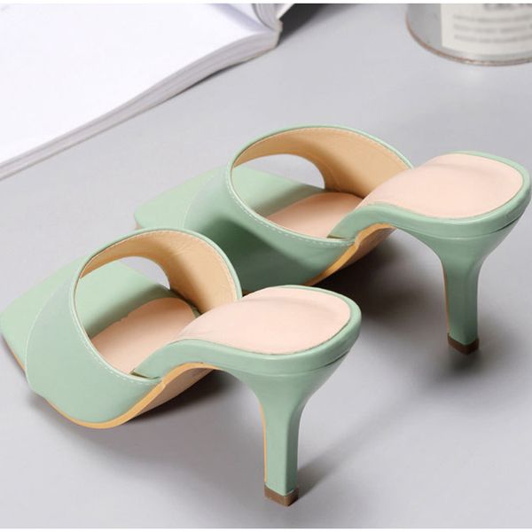 2021 new designer pvc transparent slippers women perspex high heels summer party ladies clear band crystal shoes plus size fdsfdfhdfh, Black
2021 new designer pvc transparent slippers women perspex high heels summer party ladies clear band crystal shoes plus size fdsfdfhdfh, Black