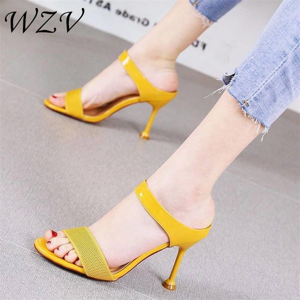 slippers 2021 woman shoes knitted tape high heels fashion peep toe pumps women mules lady, Black
slippers 2021 woman shoes knitted tape high heels fashion peep toe pumps women mules lady, Black