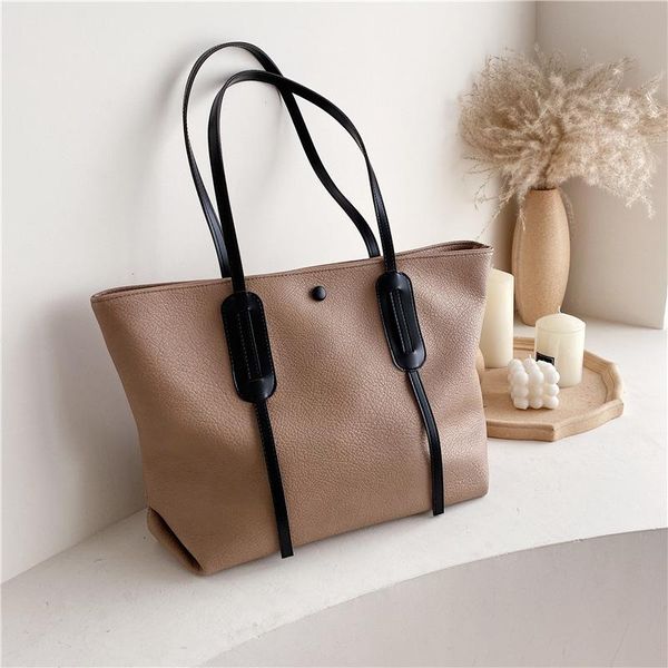 shoulder bags netflix large female autumn and winter models tide korean version of the capacity fashion handbag tote
shoulder bags netflix large female autumn and winter models tide korean version of the capacity fashion handbag tote