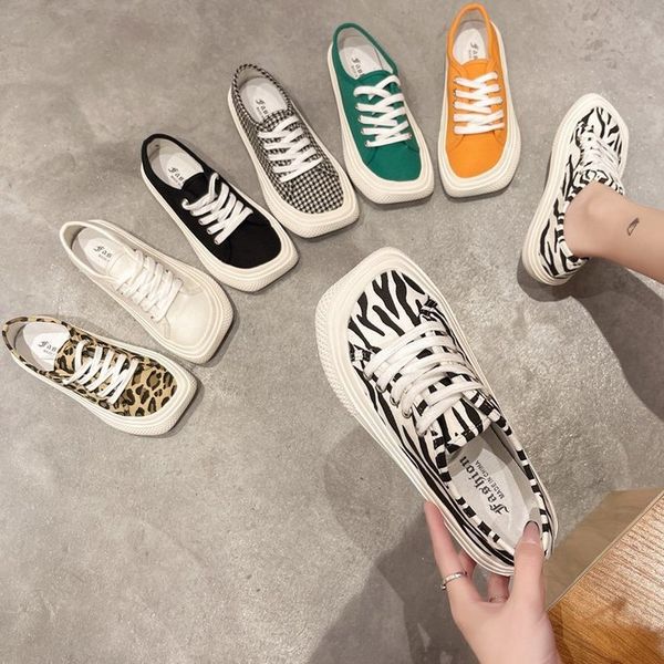 women casual shoes fashion flat outdoor des chaussures yellow green black size 35-40
women casual shoes fashion flat outdoor des chaussures yellow green black size 35-40