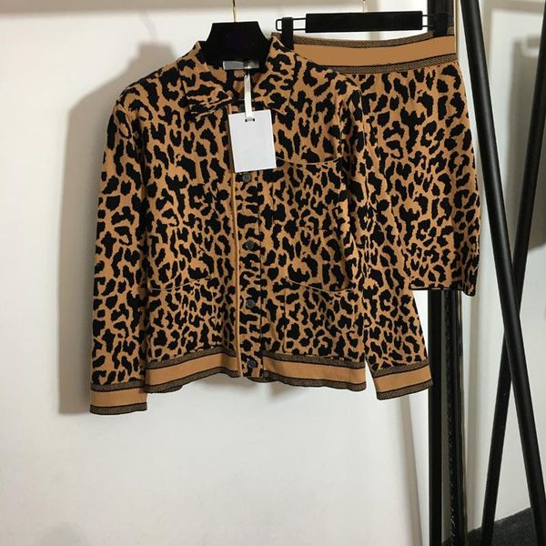 baroque leopard two piece dress fashion lapel neck women knit sweaters set party & banquet elastic dresses, White
baroque leopard two piece dress fashion lapel neck women knit sweaters set party & banquet elastic dresses, White