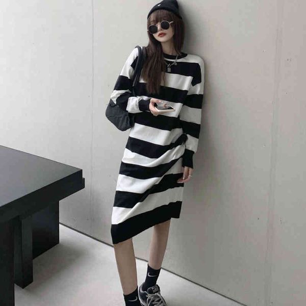 striped female autumn loose nightgown the neck vintage long sleeve knitting dress elegant mid length dresses knitted uogs, Black;gray
striped female autumn loose nightgown the neck vintage long sleeve knitting dress elegant mid length dresses knitted uogs, Black;gray