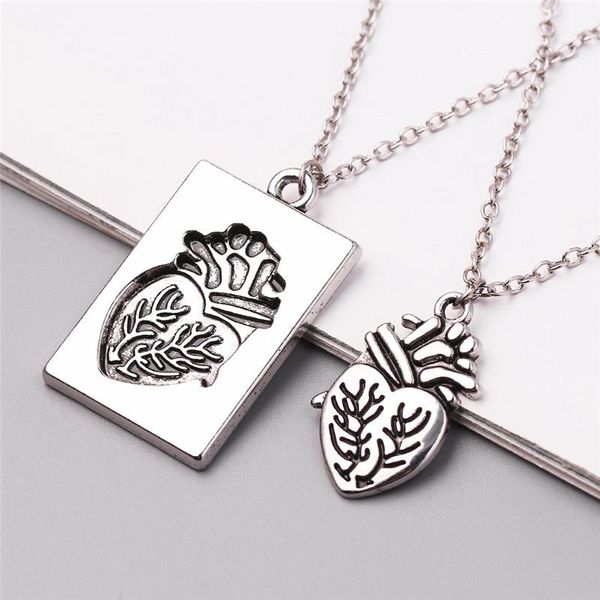 pendant necklaces 2pcs/set vintage jewelry puzzle mosaic couple statement necklace anatomical heart gold valentine day gift collares 2021, Silver
pendant necklaces 2pcs/set vintage jewelry puzzle mosaic couple statement necklace anatomical heart gold valentine day gift collares 2021, Silver