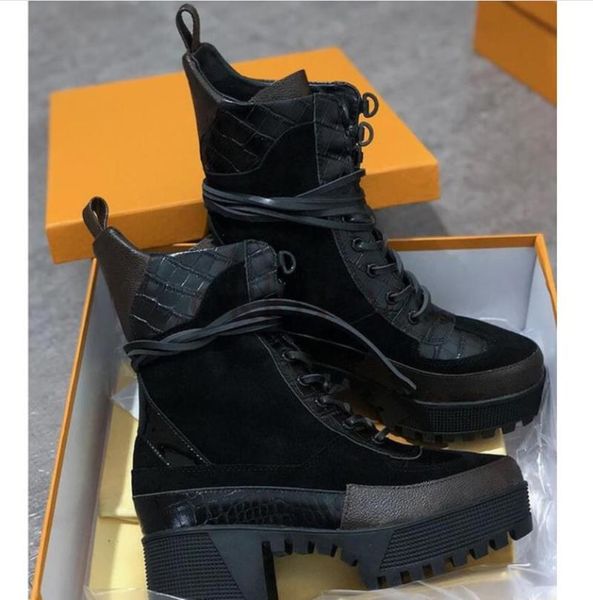 boots women's casual winte shoes bees stars female sneakers lace up fur woman, Black
boots women's casual winte shoes bees stars female sneakers lace up fur woman, Black