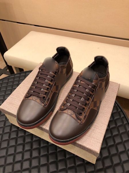 2021 classic men designer shoes lace up black brown fashion luxury printed mens sneakers trainers shoe with box
2021 classic men designer shoes lace up black brown fashion luxury printed mens sneakers trainers shoe with box