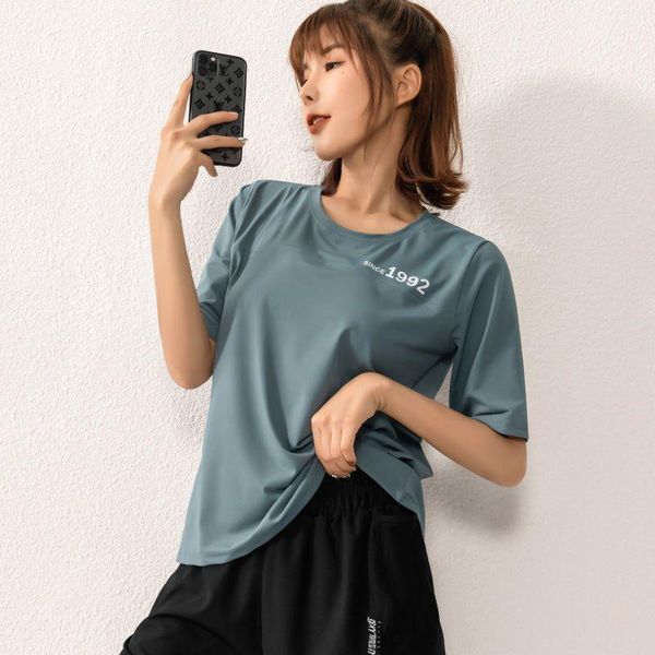 yoga outfit women's shirt short-sleeved comfortable loose summer quick-drying breathable sports running casual gym workout clothes
yoga outfit women's shirt short-sleeved comfortable loose summer quick-drying breathable sports running casual gym workout clothes