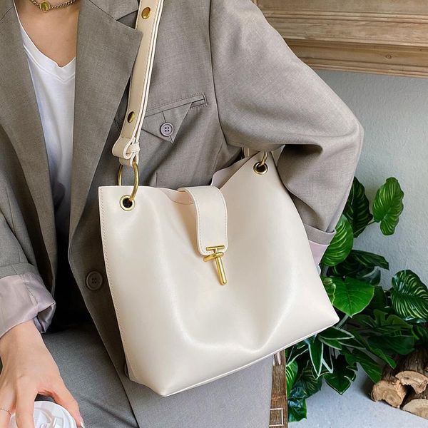 simple solid color large capacity bucket shoulder bags for women 2021 spring quality design handbags female crossbody bag cross body
simple solid color large capacity bucket shoulder bags for women 2021 spring quality design handbags female crossbody bag cross body