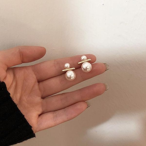 stud fashion retro earrings female size pearl simple temperament tide wedding party jewelry, Golden;silver
stud fashion retro earrings female size pearl simple temperament tide wedding party jewelry, Golden;silver
