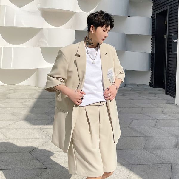 2021 new chest label design men's short sleeve single breasted suit coat summer handsome black blazer clothing korean, White;black
2021 new chest label design men's short sleeve single breasted suit coat summer handsome black blazer clothing korean, White;black