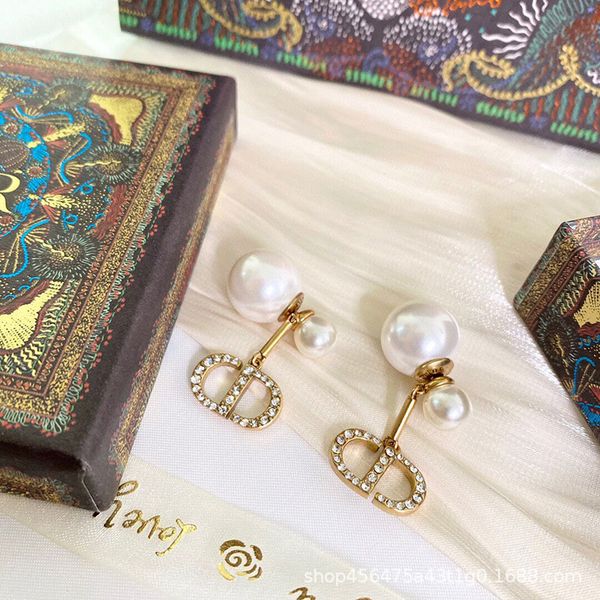 d family 21 fan shell pearl rhine-stone cd letter star same s925 silver needle earrings female, Golden
d family 21 fan shell pearl rhine-stone cd letter star same s925 silver needle earrings female, Golden