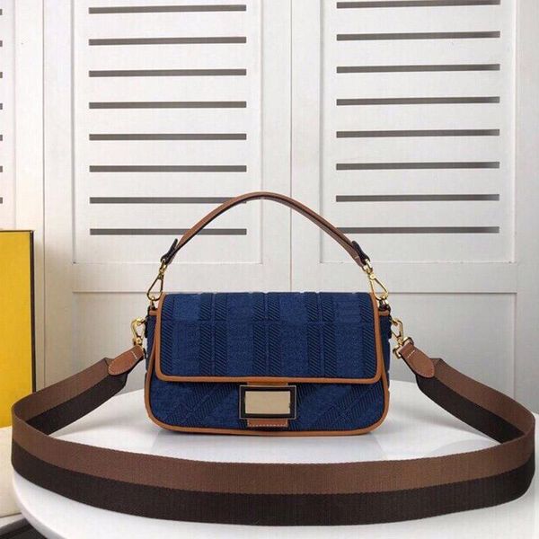 high-end women luxury handbags designer beach bag fashion purse shoulder large tote with chain canvas shopping bags artwor patchwork knittin
high-end women luxury handbags designer beach bag fashion purse shoulder large tote with chain canvas shopping bags artwor patchwork knittin