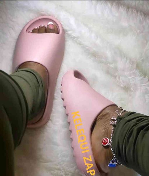 70% off wholesale sandals flip-flops beige fashion slippers for women solid color casual home slipper shoes non-slip beach slides shower, Black
70% off wholesale sandals flip-flops beige fashion slippers for women solid color casual home slipper shoes non-slip beach slides shower, Black