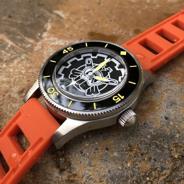 wristwatches steeldive men's watch stainless steel waterproof automatic mechanical fashion business luminous diving date nh35, Slivery;brown
wristwatches steeldive men's watch stainless steel waterproof automatic mechanical fashion business luminous diving date nh35, Slivery;brown
