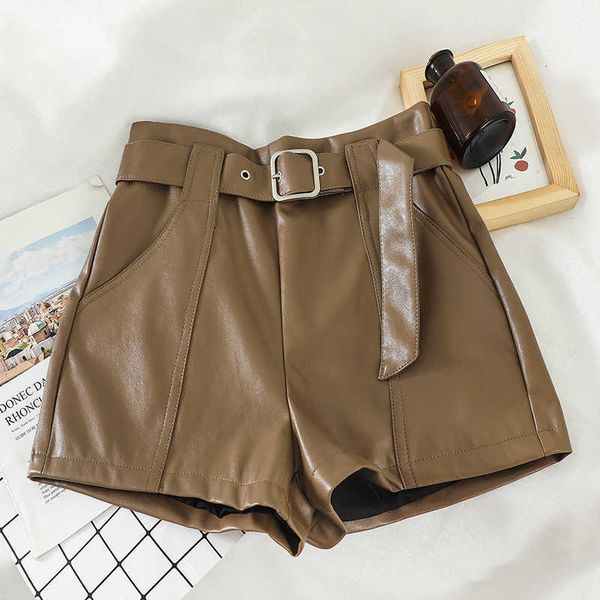 autumn winter women black faux leather shorts with belt strethy waist pockets female retro casual 210601, White;black
autumn winter women black faux leather shorts with belt strethy waist pockets female retro casual 210601, White;black