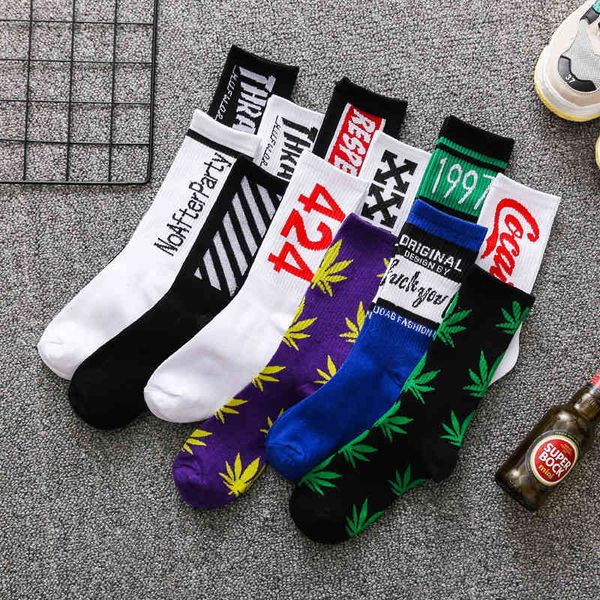 socks trendy men's trendy brand street maple leaf medium tube solid color stockings autumn winter cotton hip hop sports basketball, Black;white
socks trendy men's trendy brand street maple leaf medium tube solid color stockings autumn winter cotton hip hop sports basketball, Black;white