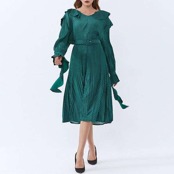 casual dresses 2021 winter fashion temperament round neck lantern sleeves pleated print waist ruffled thinner mid length dress women, Black;gray
casual dresses 2021 winter fashion temperament round neck lantern sleeves pleated print waist ruffled thinner mid length dress women, Black;gray