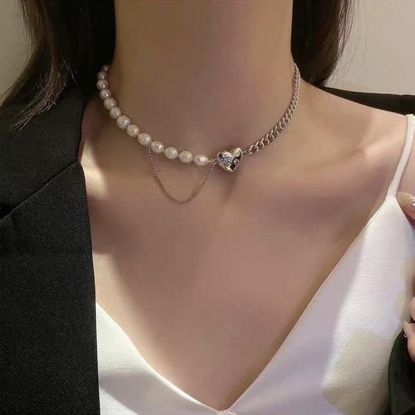 chokers cool air temperament necklace creative fresh water pearl splicing chain love clavicle female, Golden;silver
chokers cool air temperament necklace creative fresh water pearl splicing chain love clavicle female, Golden;silver