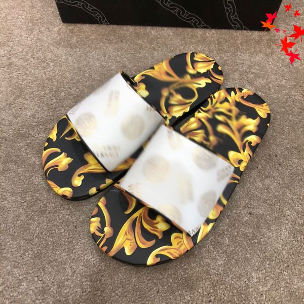 2021 slipper designer slide summer sandals fashion men beach indoor flat flip flops leather luxurys shoes mens slippers with box size 39-45, Black
2021 slipper designer slide summer sandals fashion men beach indoor flat flip flops leather luxurys shoes mens slippers with box size 39-45, Black