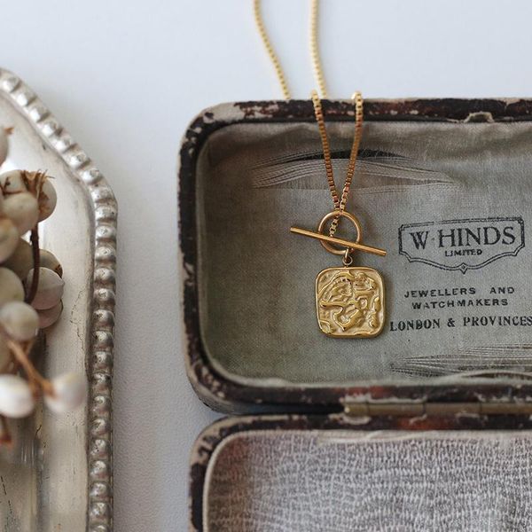 chains retro necklace woman long necklaces embossment pendant ladies jewelry wedding girl fashion gold color european, Silver
chains retro necklace woman long necklaces embossment pendant ladies jewelry wedding girl fashion gold color european, Silver