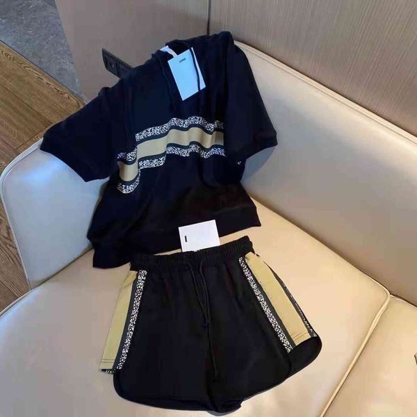 design clothing 21ssd leopard print shows thin temperament commuting grey short sleeve hooded loose women's suit, White
design clothing 21ssd leopard print shows thin temperament commuting grey short sleeve hooded loose women's suit, White