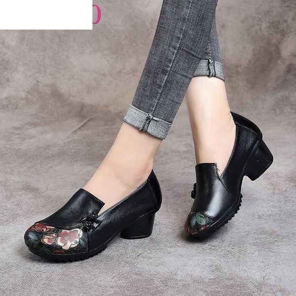 sandals spring autumn national style women pumps printing flowers round toe genuine leather thick heel shoes big size 41 yb6o, Black
sandals spring autumn national style women pumps printing flowers round toe genuine leather thick heel shoes big size 41 yb6o, Black