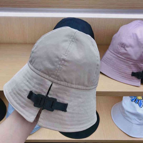 others apparel 1017 alyx 9sm nauylon function cap sunhat 2021 man hip-hop woman 4 stations signal to the air bukle bucket fisherman's h, Black;white
others apparel 1017 alyx 9sm nauylon function cap sunhat 2021 man hip-hop woman 4 stations signal to the air bukle bucket fisherman's h, Black;white