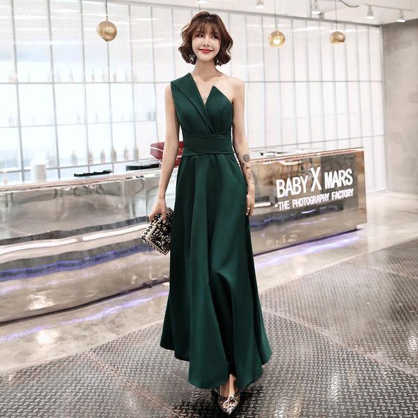 ethnic clothing lady asmmertrical one shoulder qipao solid elegant formal party pleated dress bow sashes cheongsam sleeveless vestidos gown, Red
ethnic clothing lady asmmertrical one shoulder qipao solid elegant formal party pleated dress bow sashes cheongsam sleeveless vestidos gown, Red