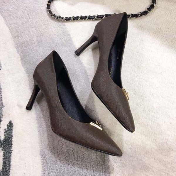 the latest designer high heels dress womens shoes brown leather rubber sole fashionable womens can be brought with a box, Black
the latest designer high heels dress womens shoes brown leather rubber sole fashionable womens can be brought with a box, Black