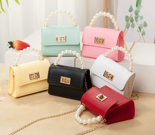 new jelly bag chain lipstick bag girls shoulder diagonal bag with pearl women mini bags, Red;black
new jelly bag chain lipstick bag girls shoulder diagonal bag with pearl women mini bags, Red;black